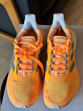 Adidas 4DFWD in Orange and Gray Running Shoes. Mens size 12.